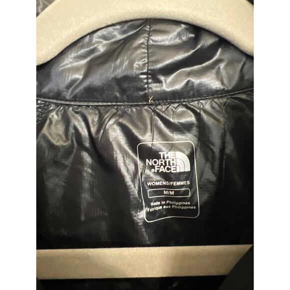 The North Face size medium women’s lightweight jacket - Picture 2 of 4